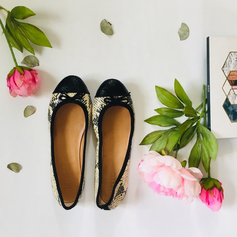 J. CREW SIZE 9 FLATS